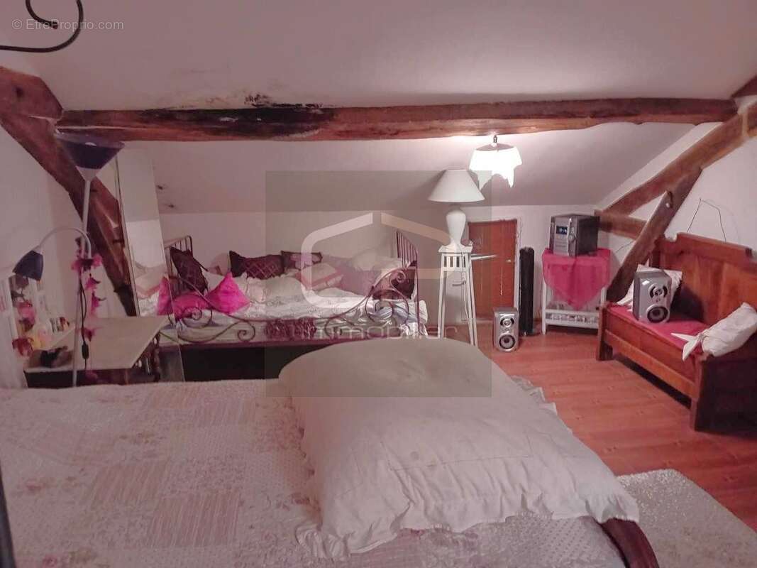 Maison à LE MIROIR