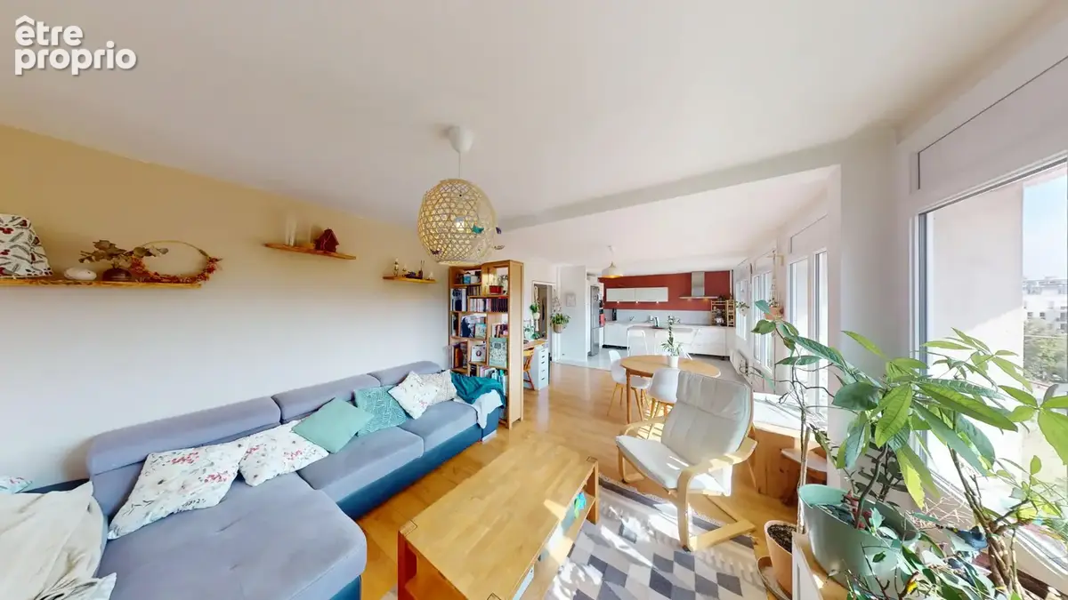Appartement avec balcon et garage - photo 2