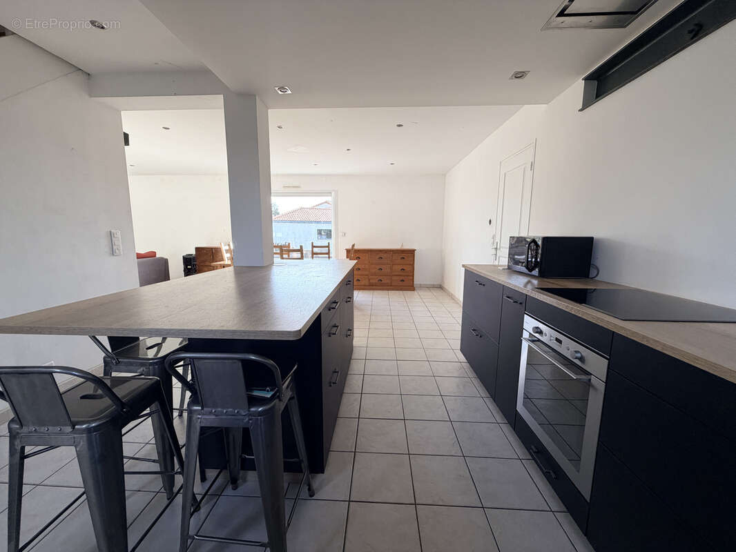 Maison à LE LANDREAU