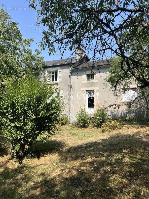 3%. com immobilier à  bellefonds 86 - photo 2