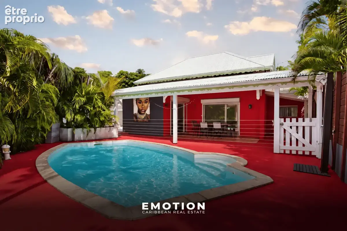 Villa T5 de 117 m2 + 45 m2 de terrasses couvertes - Garage - Piscine - Vendue meublée et équipée - photo 1