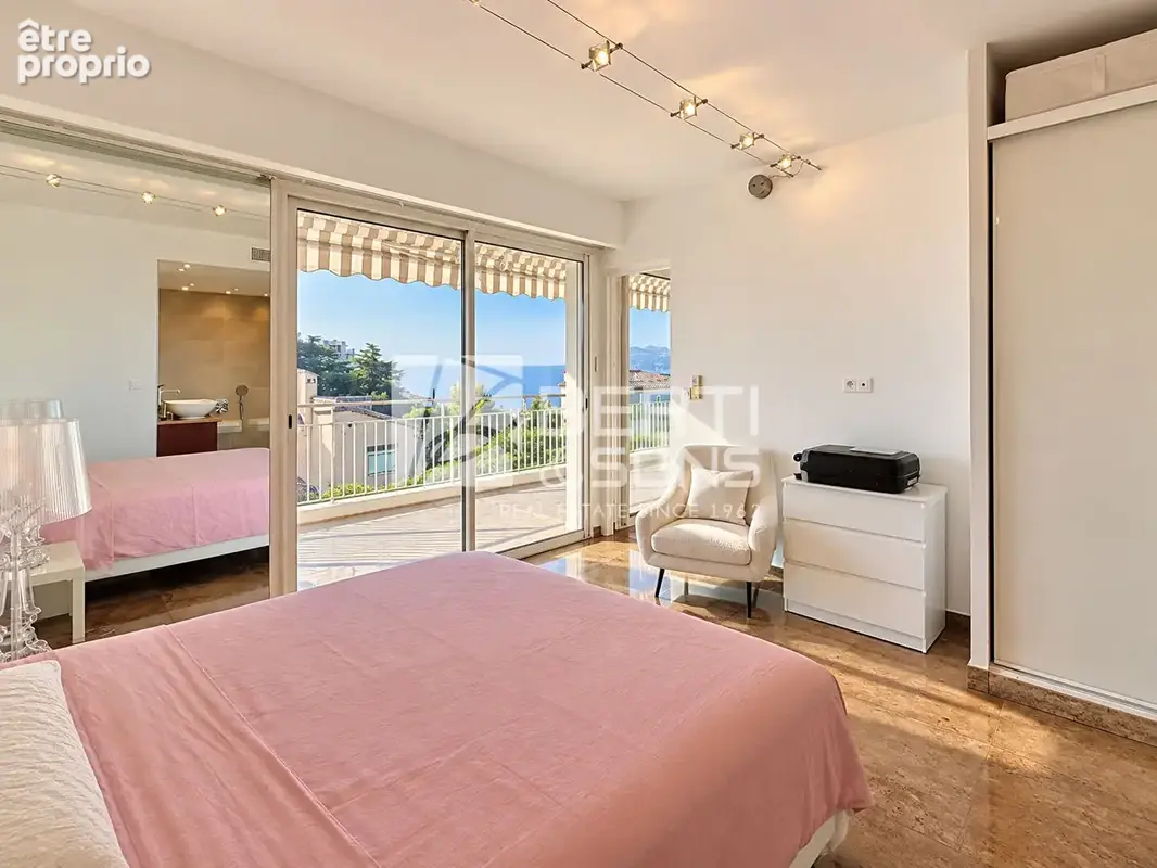 Exclusivite cannes croix des gardes 2p 53m² vue mer residence recherchee ! - photo 8