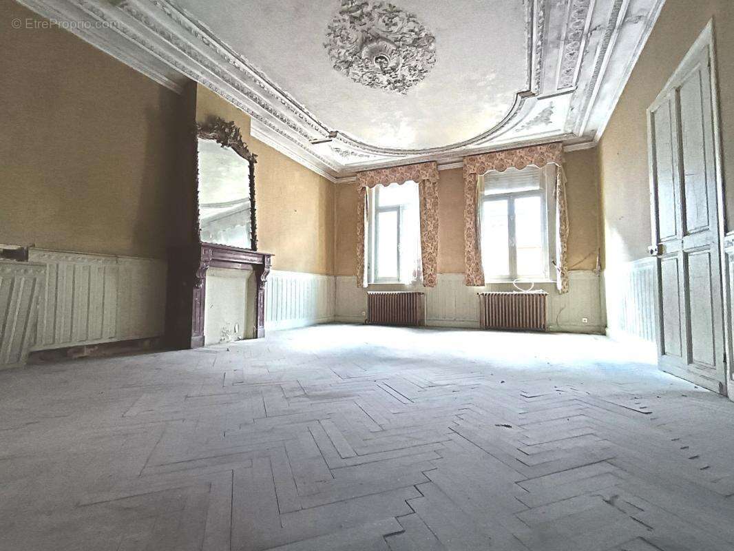 Maison 6 pièces / 165 m² / 55 500 EUR / AUCHEL - photo 3
