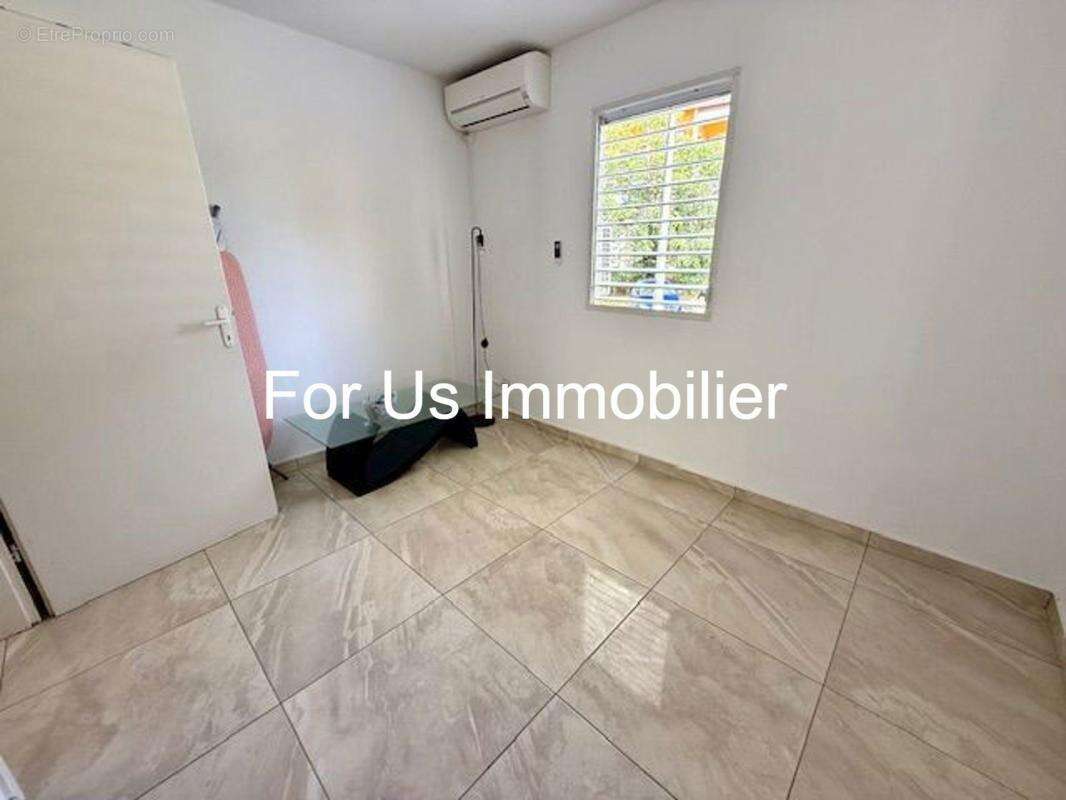 Appartement à SAINTE-ROSE