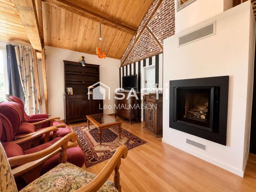 Maison 276 m² à Orbec  - photo 4