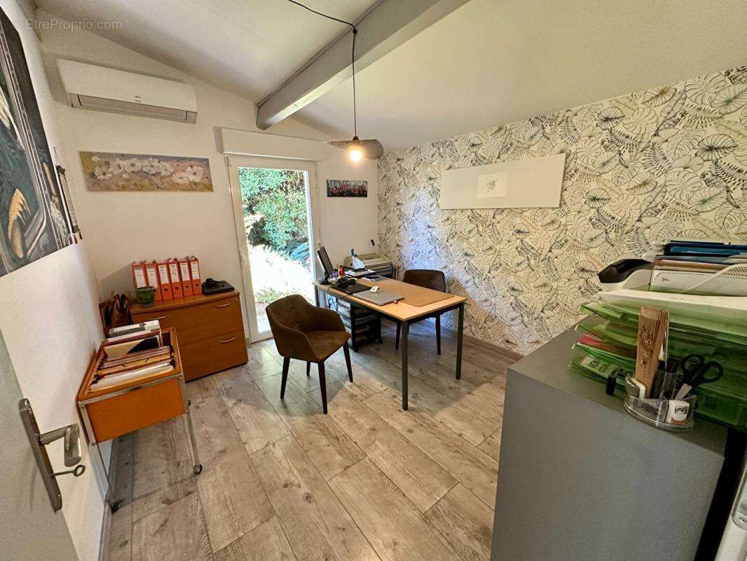 Maison à COURNONTERRAL