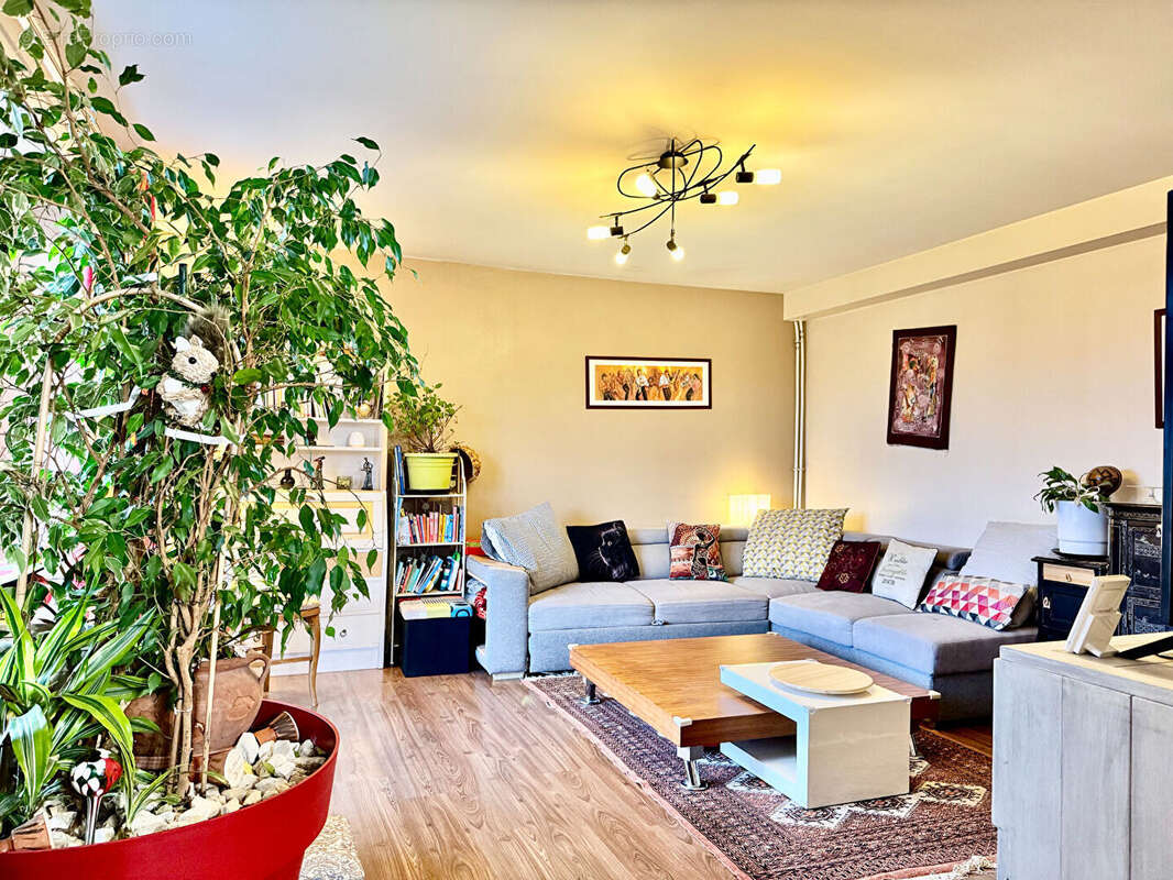 Appartement à QUINTAL