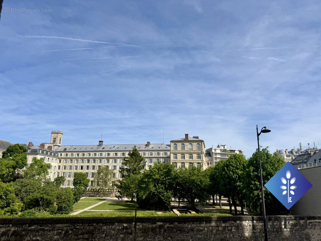 Appartement à PARIS-5E