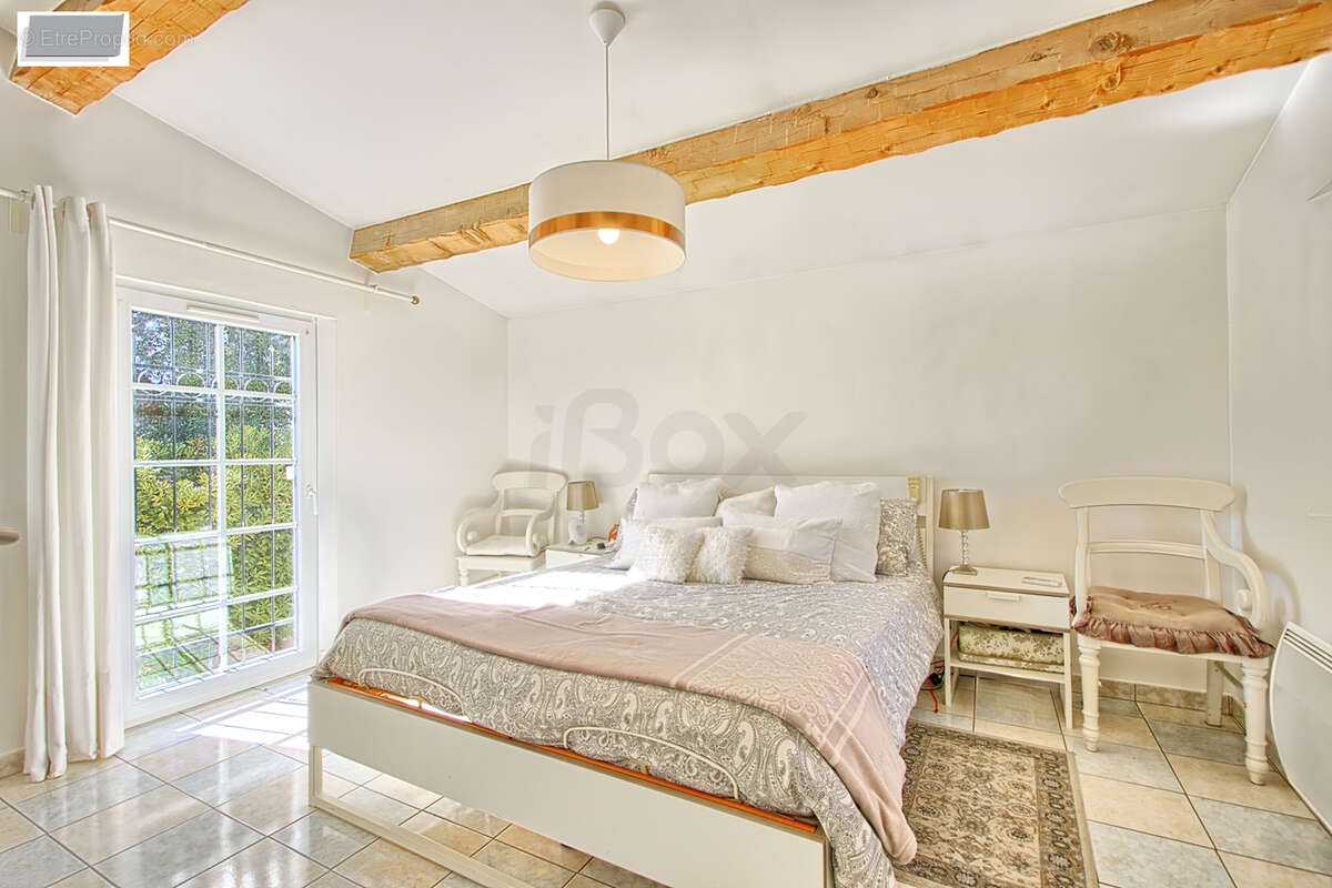 Maison à LA VALETTE-DU-VAR