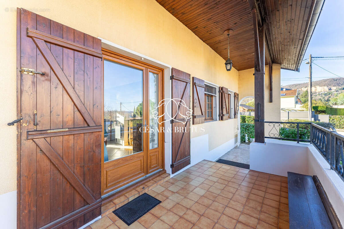 Maison à SAINT-ROMAIN-AU-MONT-D'OR