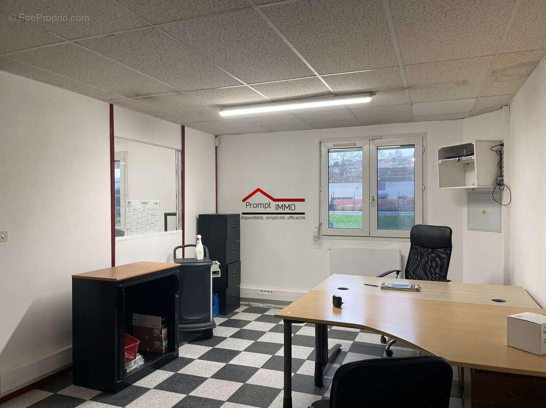 Commerce à PONTCHARRA-SUR-TURDINE