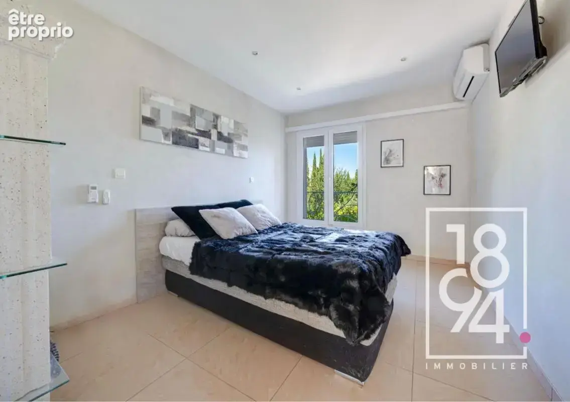 Propriété de 292m2 en position dominante avec vue mer à Gassin - photo 5