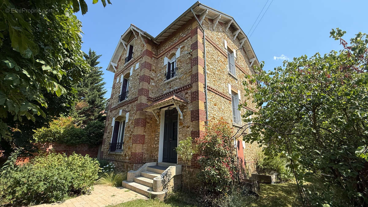 Maison à TAVERNY