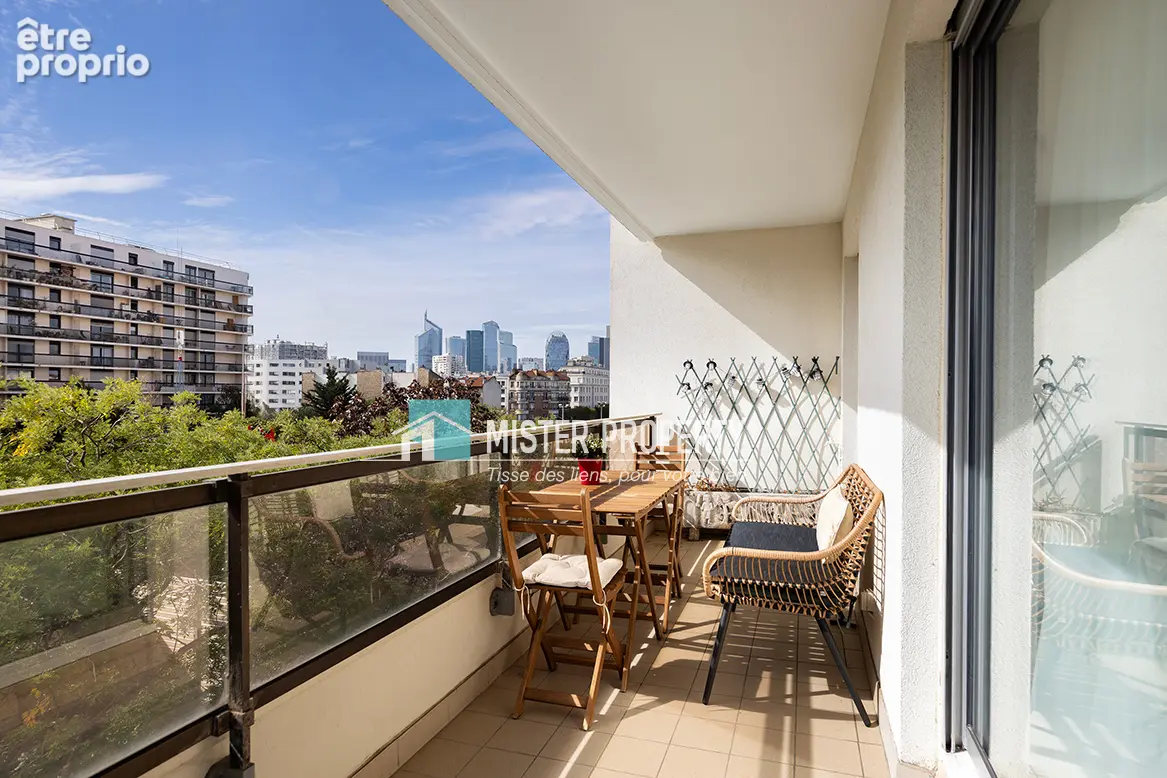 Courbevoie becon - 4/5p + balcon + double parking - 835 000  fai - photo 3