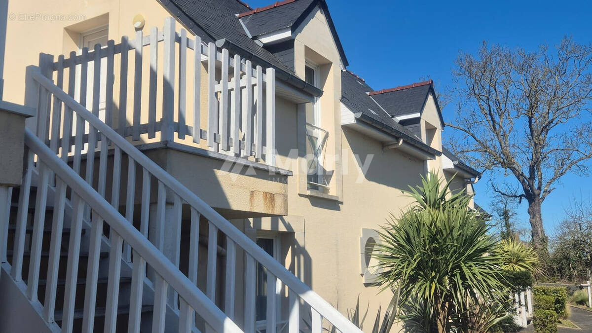 Maison à COLLEVILLE-SUR-MER