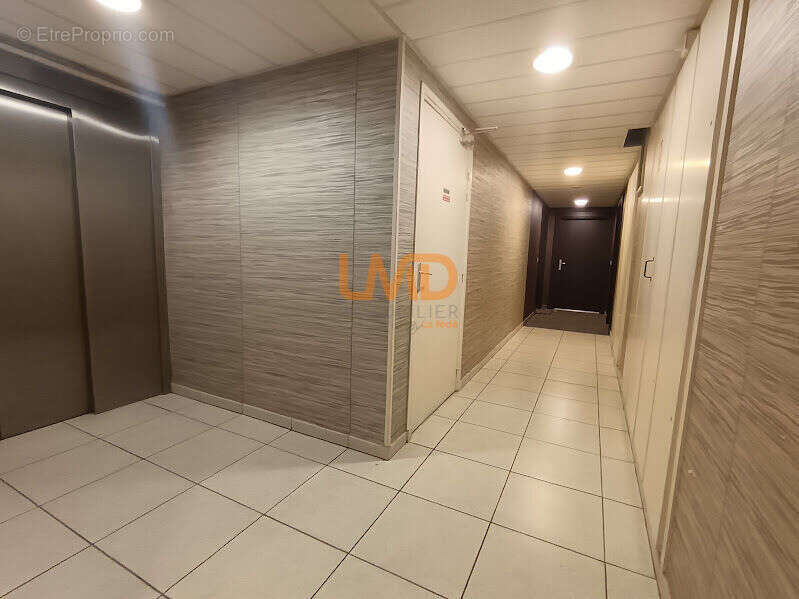 T3 terrasse 34 m², parking, tram à pied – 1er achat / invest - photo 12
