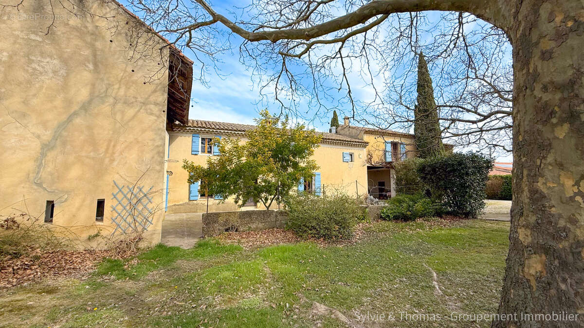 Maison à CADEROUSSE