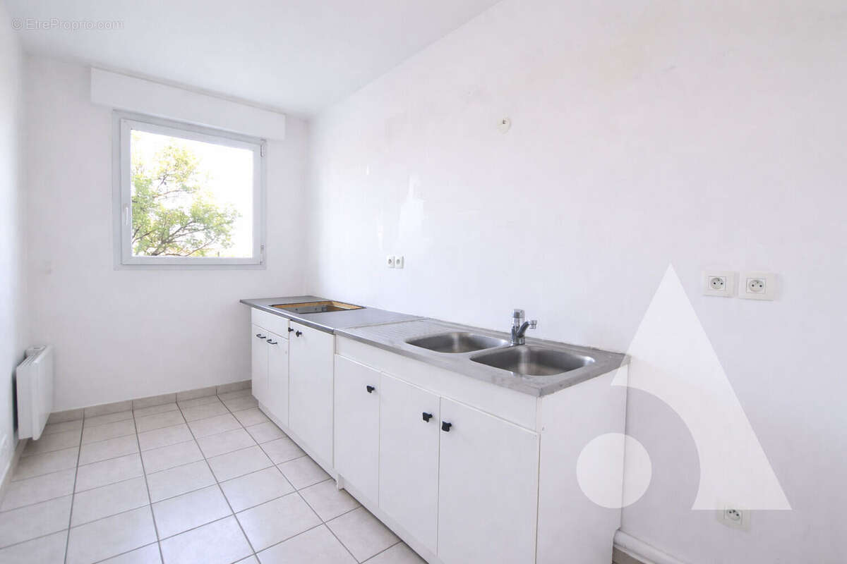 Appartement Pontoise 3 pièce(s) 63,54 m2 - photo 2