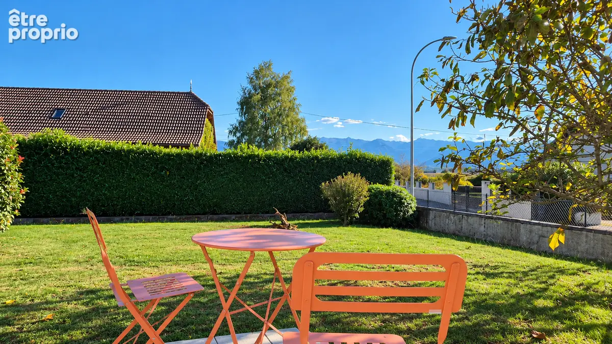 Maison traditionnelle avec vue sur les Pyrénées  -  Jardin - Sous-sol - Combles aménageables - photo 2