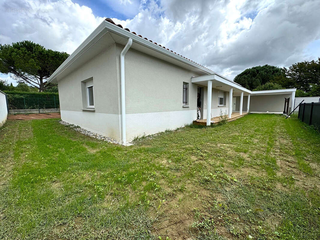 Maison à BRUGUIERES