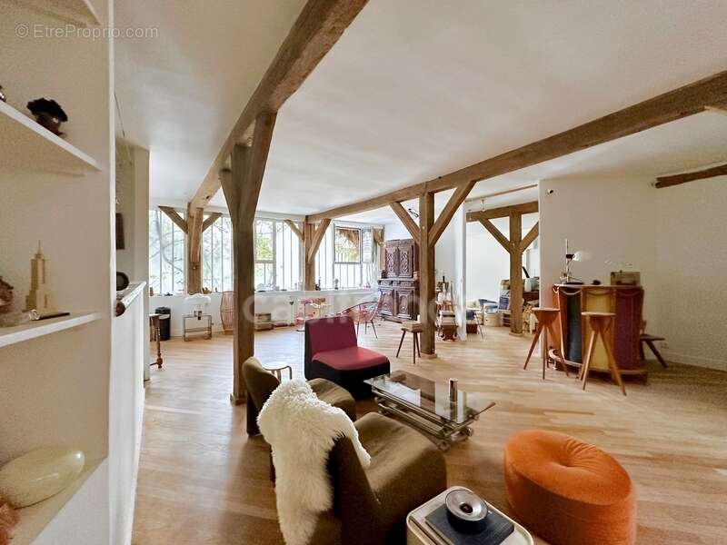Appartement à PARIS-11E