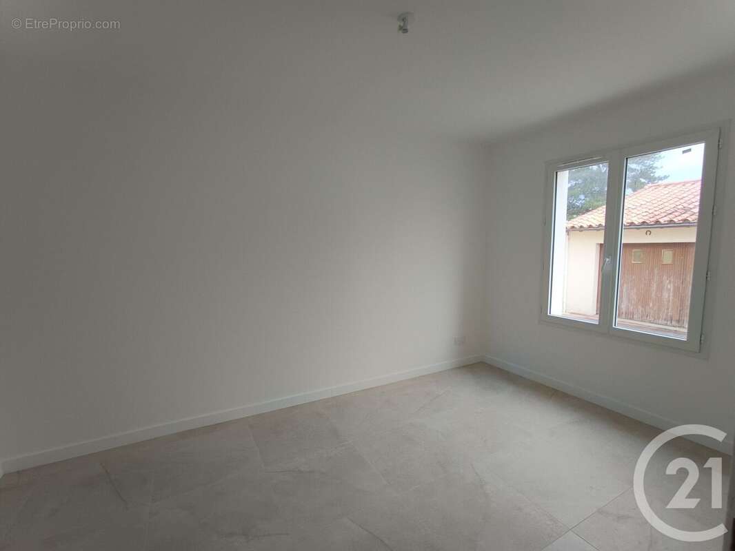 Maison à MESCHERS-SUR-GIRONDE