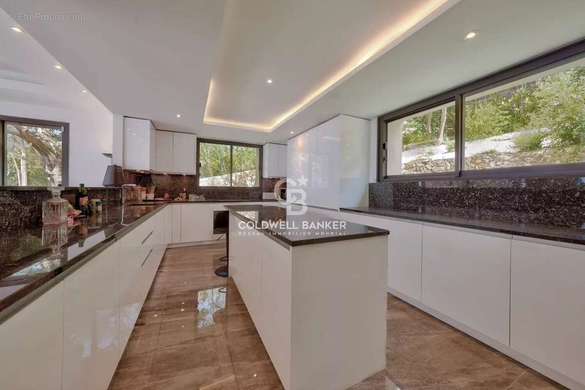 Maison à MOUGINS