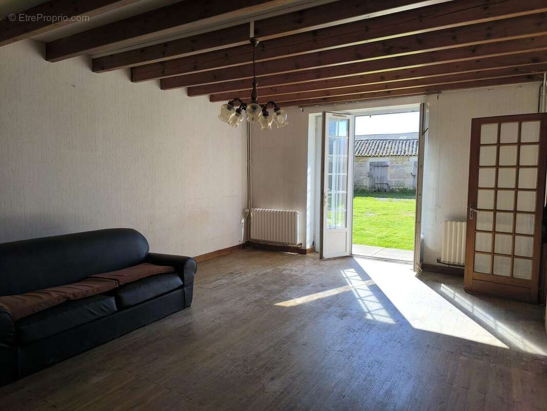 Maison à VILLEMAIN