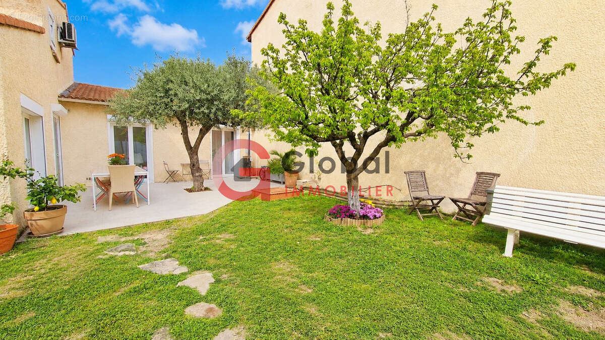 Maison 4 chambres avec jardin et garage  Lançon-Provence (13680) - photo 3