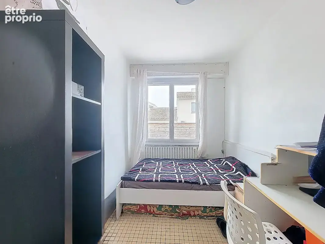 Maison à rénover offrant un beau potentiel d'aménagement - photo 7