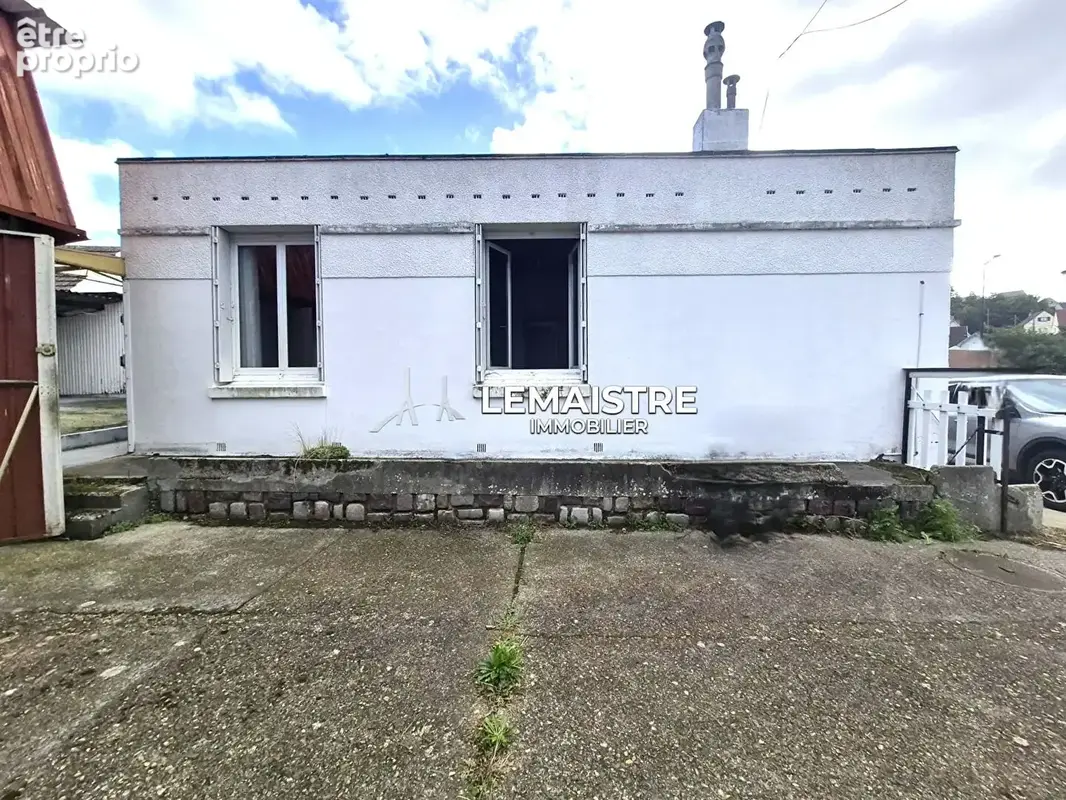 Ensemble immobilier avec maison f3, garage commercial et dépendances - photo 14