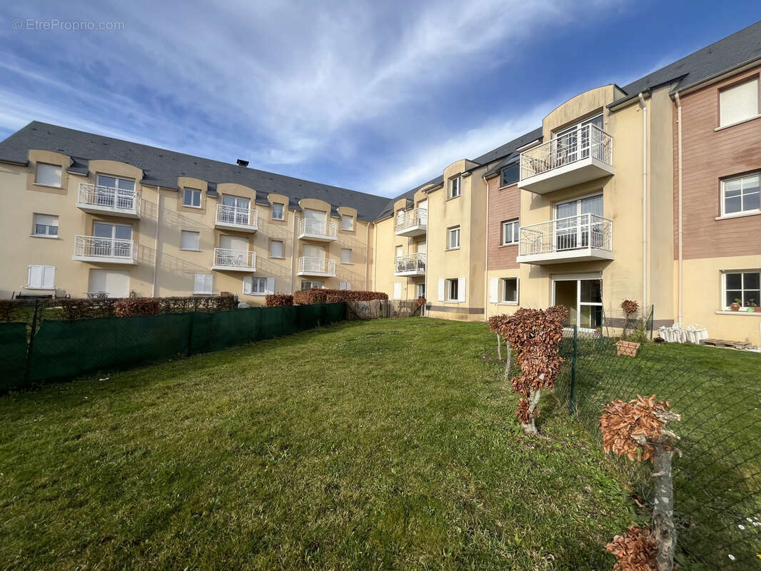 Appartement à PORT-EN-BESSIN-HUPPAIN