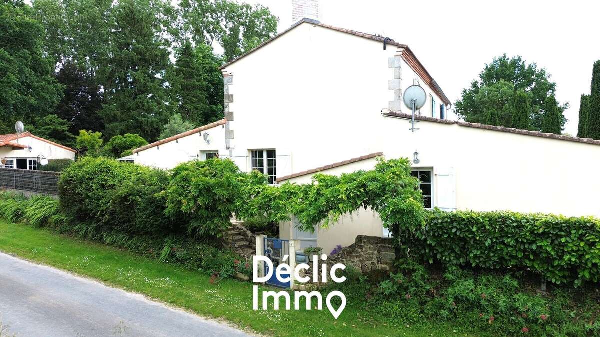 Maison à SALIGNY