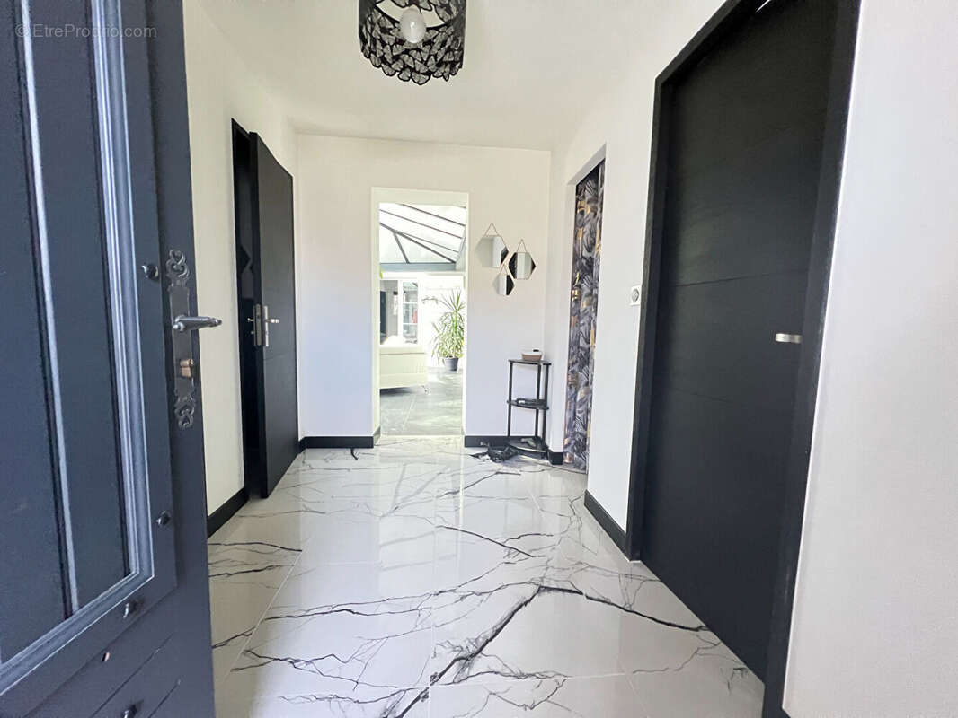 Maison à LES MATHES