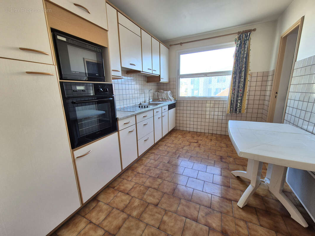 Appartement à HYERES