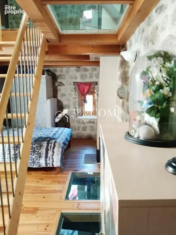 Mas de caractère en pierre de pays de 266m2 - idéal gîte - photo 9