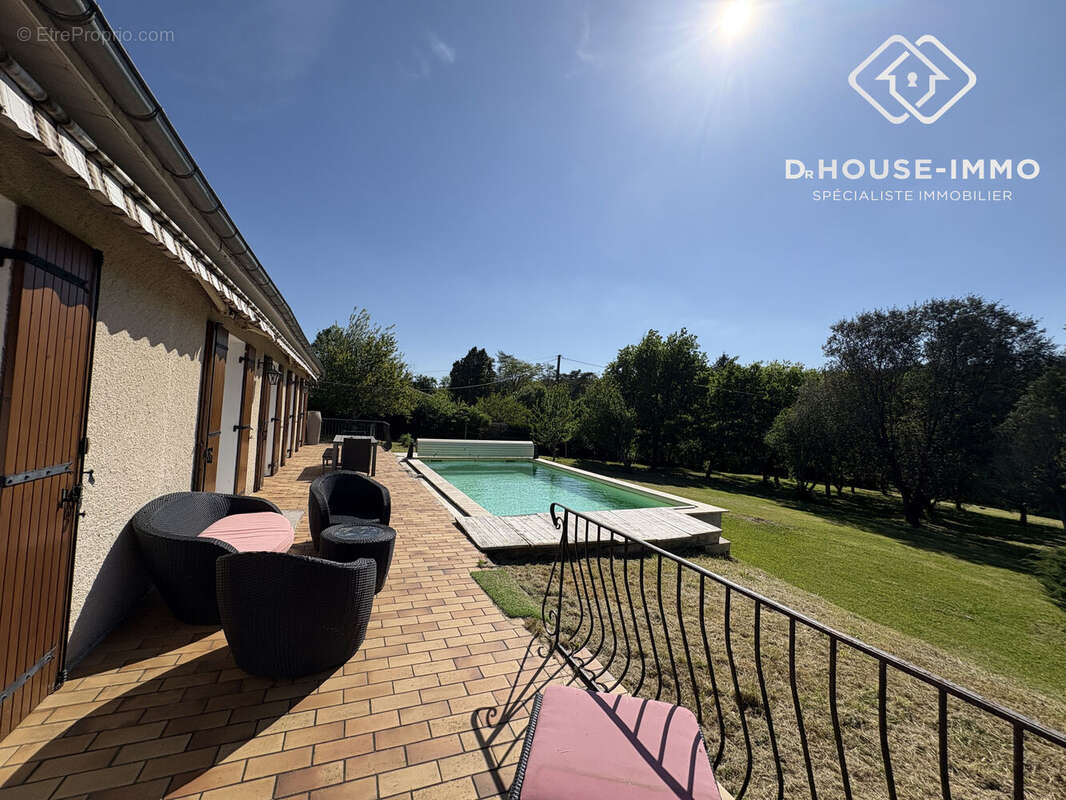 Maison à BOURDEILLES