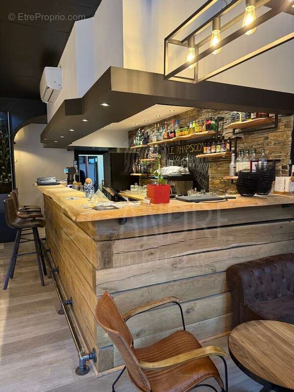 Commerce à LA COTE-SAINT-ANDRE