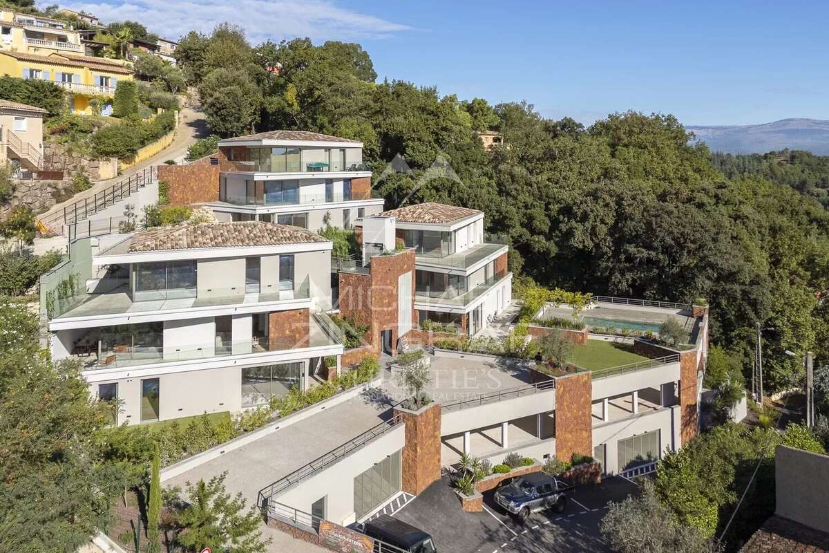 Appartement à MANDELIEU-LA-NAPOULE