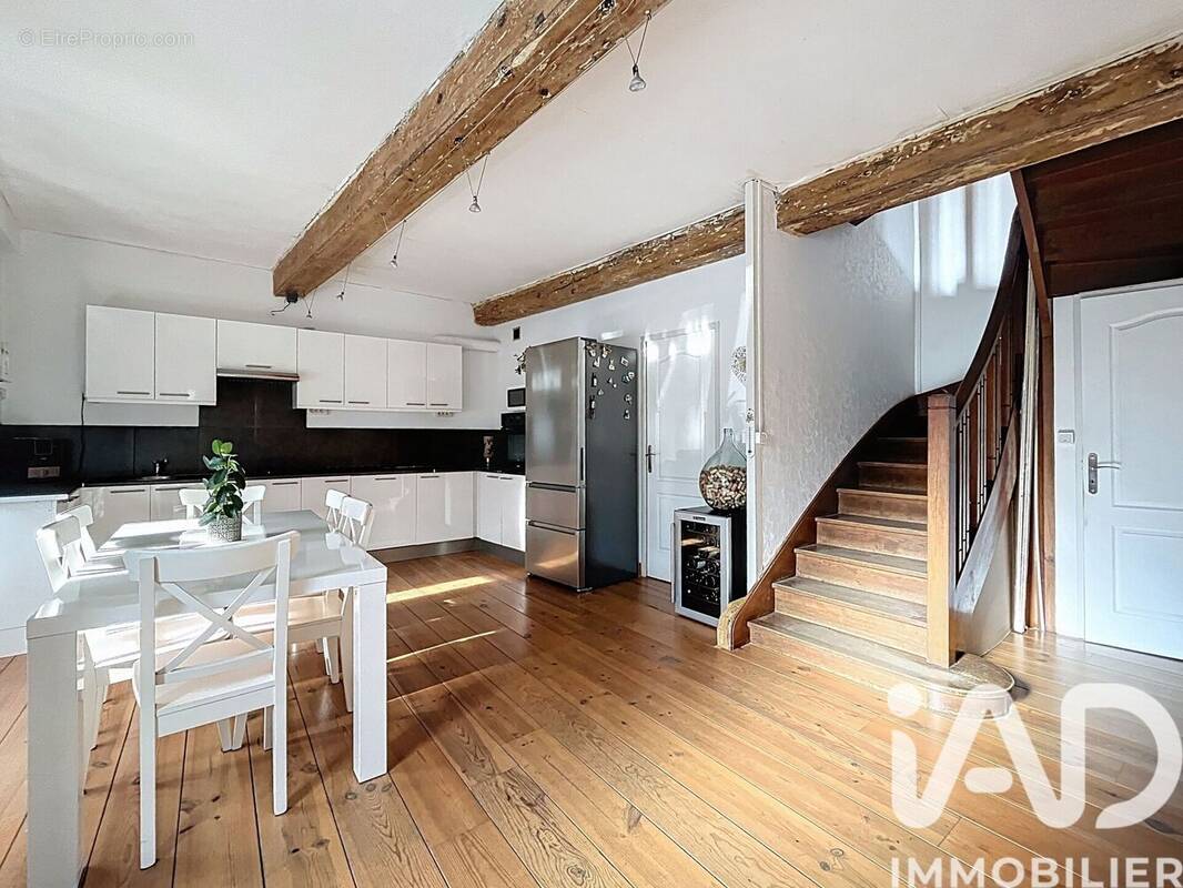 Photo 1 - Appartement à FEYZIN