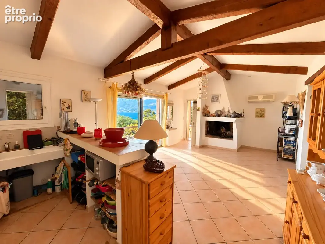 Porto-vecchio   belle villa au calme avec vue mer et environnement verdoyant - photo 3