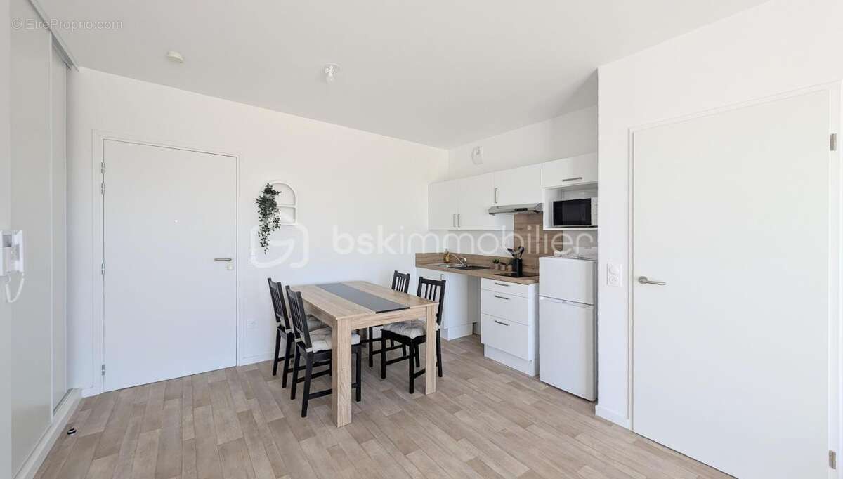 Appartement à FLEURY-SUR-ORNE