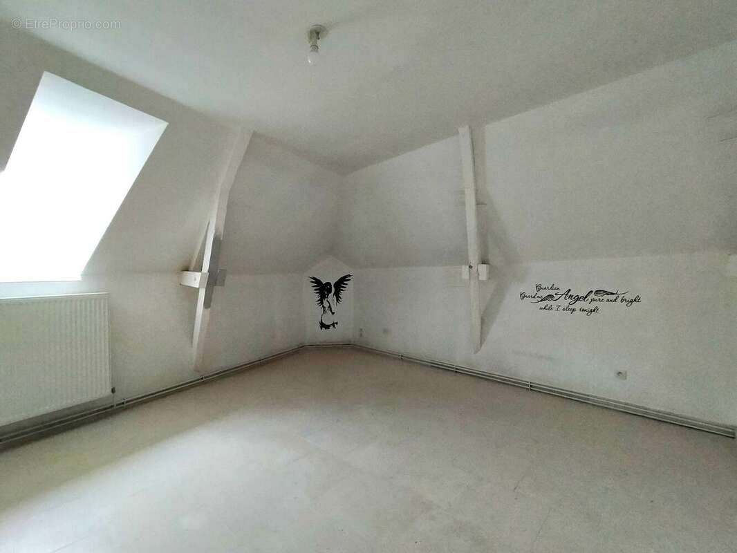 Maison à vendre Mont Saint Jean chambre
