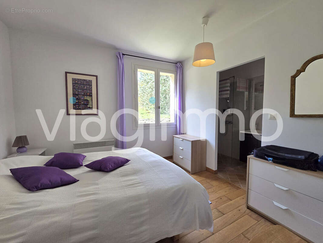 Maison à PONT-DE-BARRET