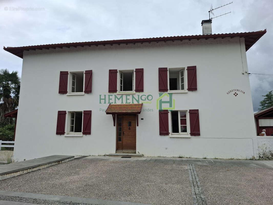 Maison à AICIRITS-CAMOU-SUHAST