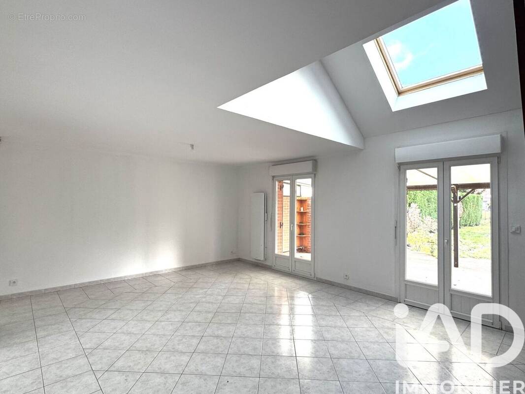 Photo 1 - Maison à NEUVILLE-SUR-ESCAUT