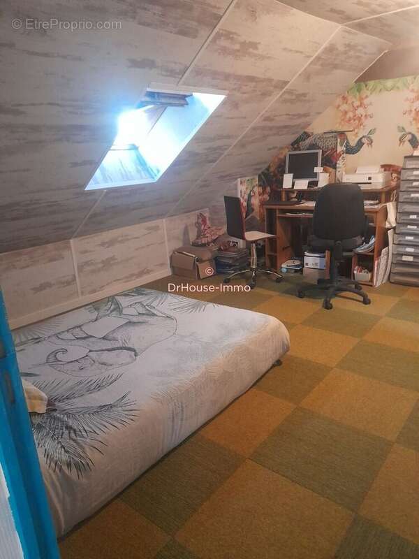 Maison à POULIGNY-SAINT-PIERRE