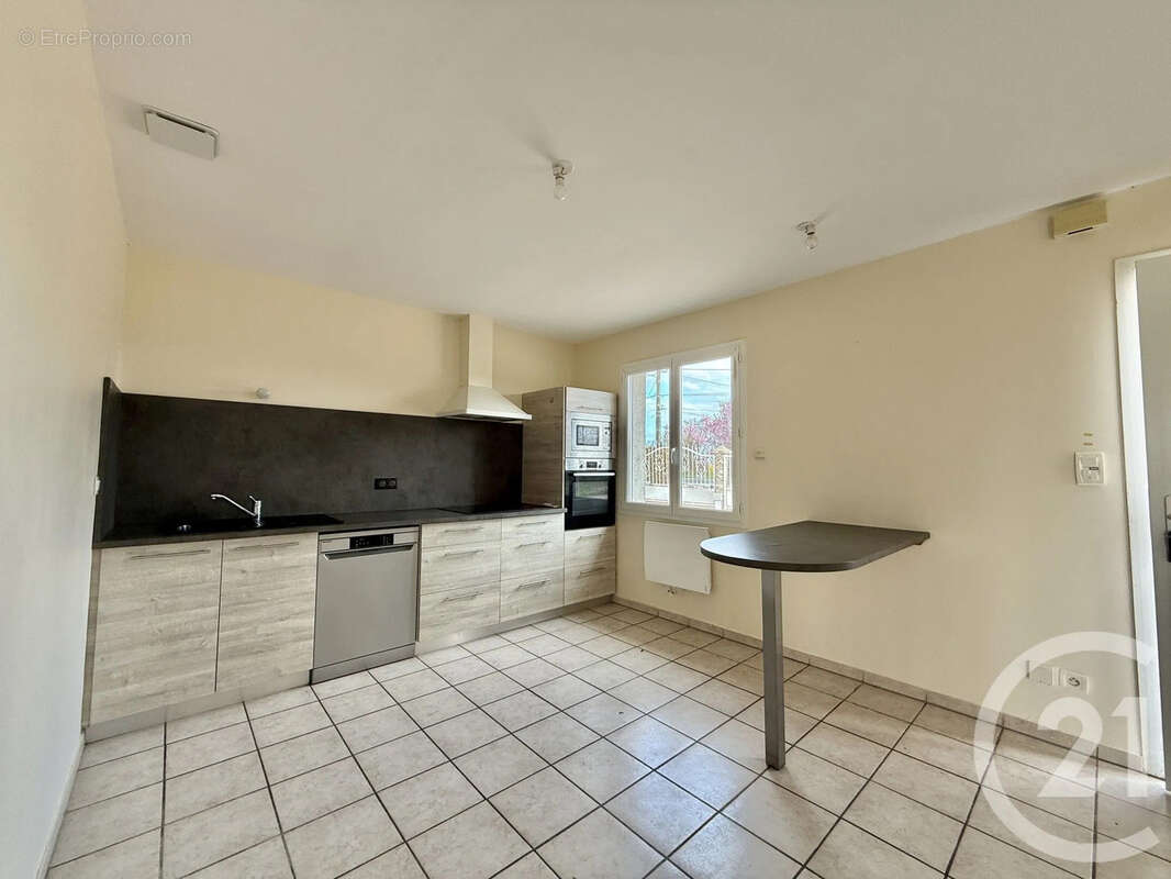 Maison à JALIGNY-SUR-BESBRE