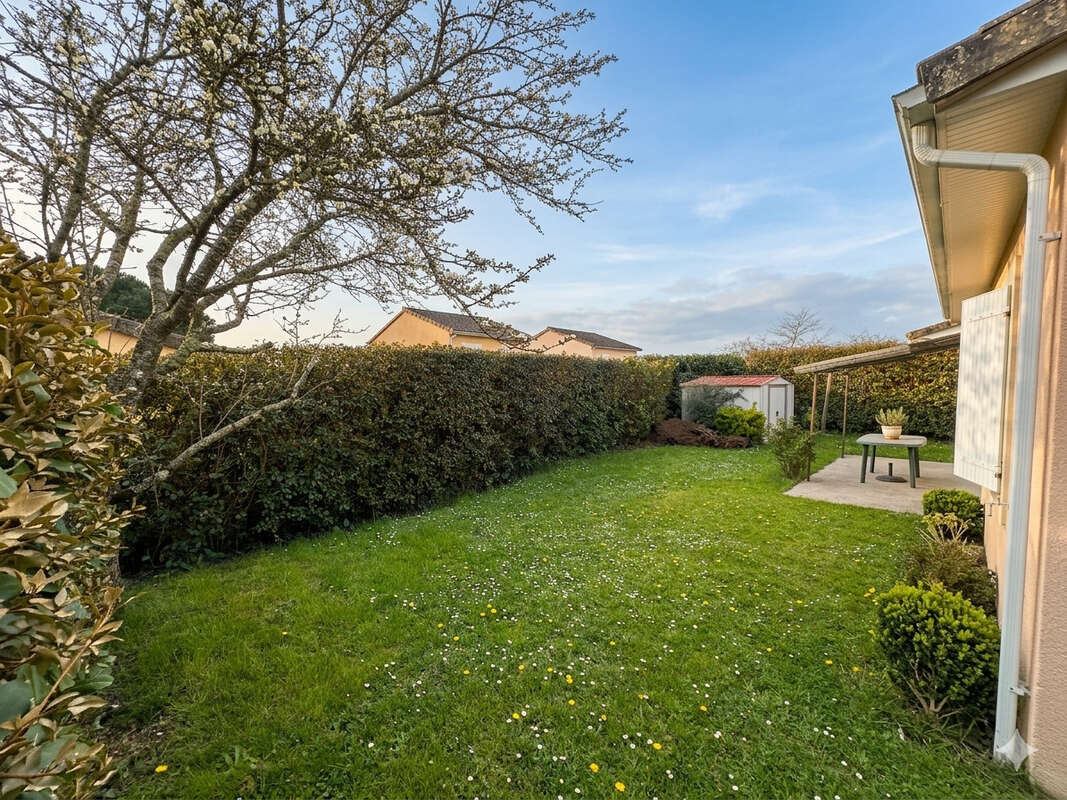 Maison à SAINT-ASTIER