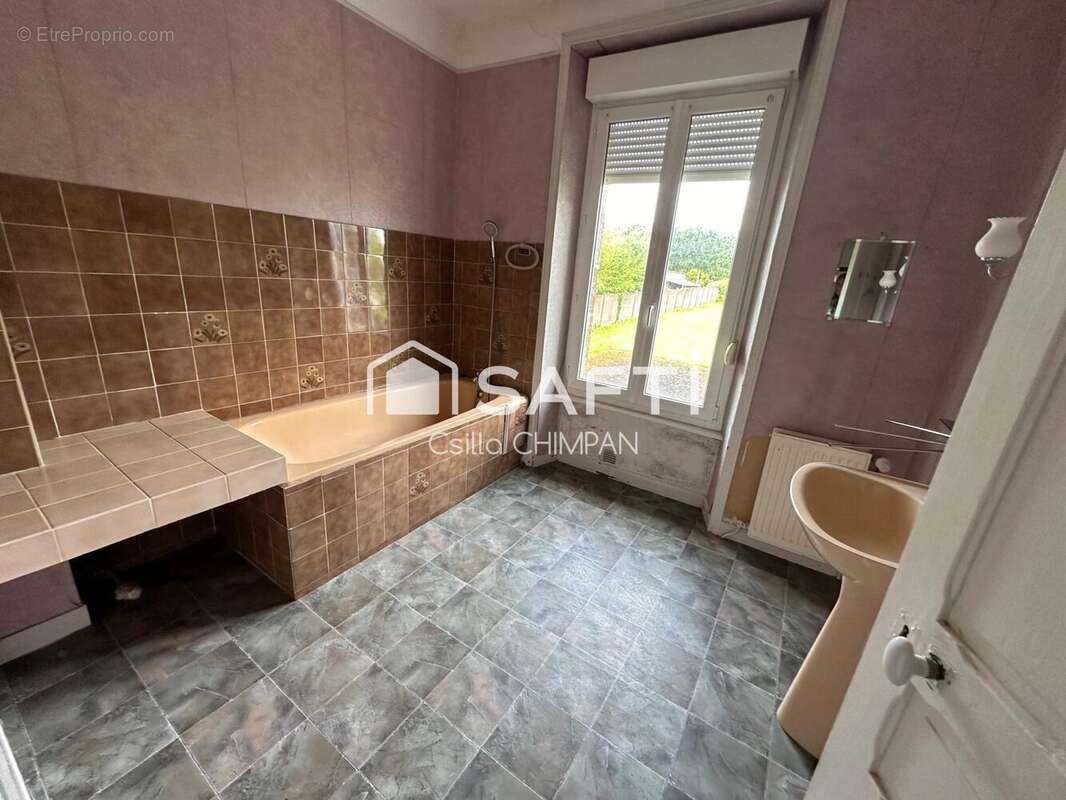 Maison 84 m² à Graces  - photo 9
